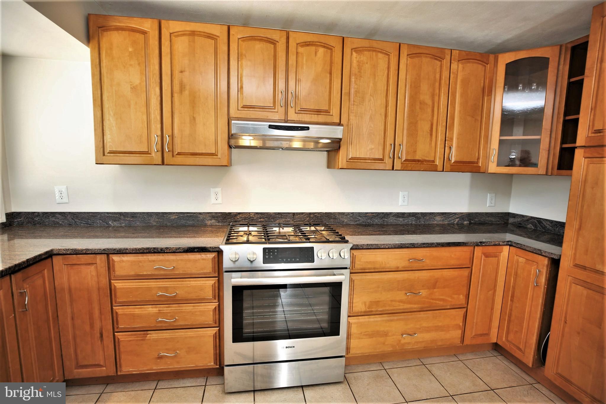 397 Bolton Road East Windsor, NJ 08520 - Photo 14 of 44 Gallery Image 14
