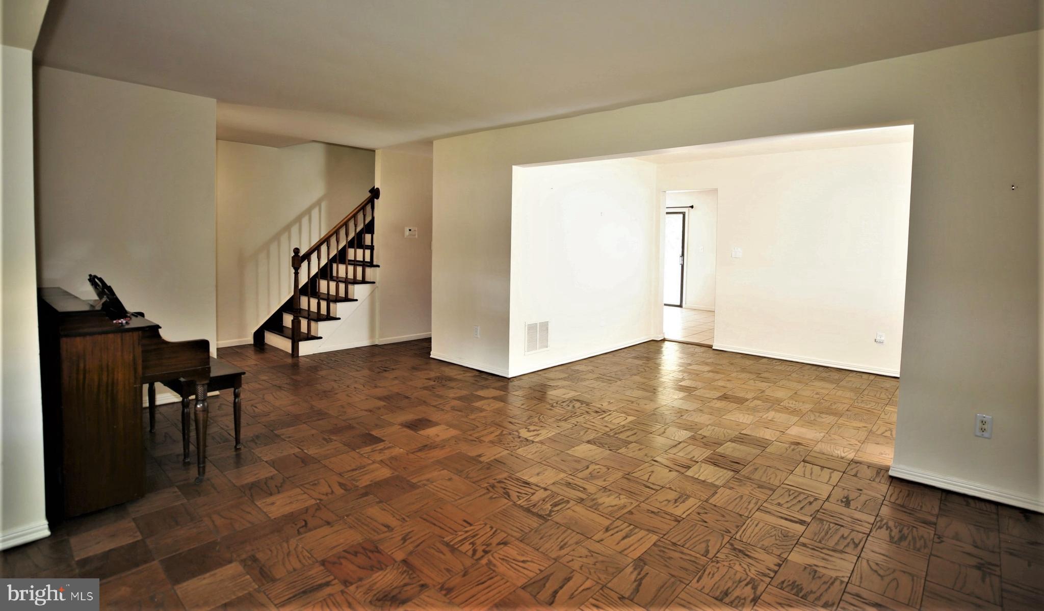 397 Bolton Road East Windsor, NJ 08520 - Photo 8 of 44 Gallery Image 8