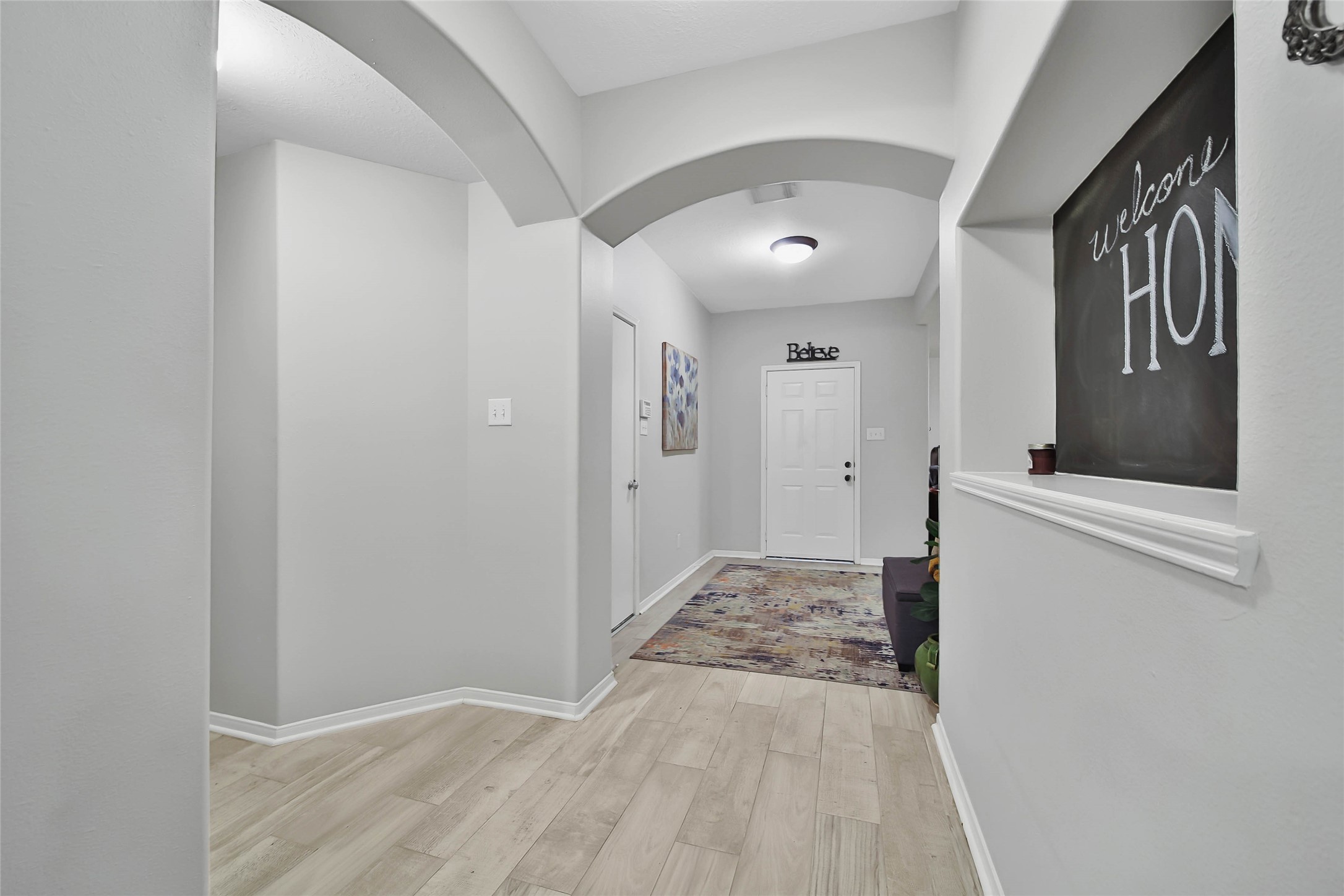 21727 Texian Court Spring, TX 77388 - Photo 5 of 38 Entryway