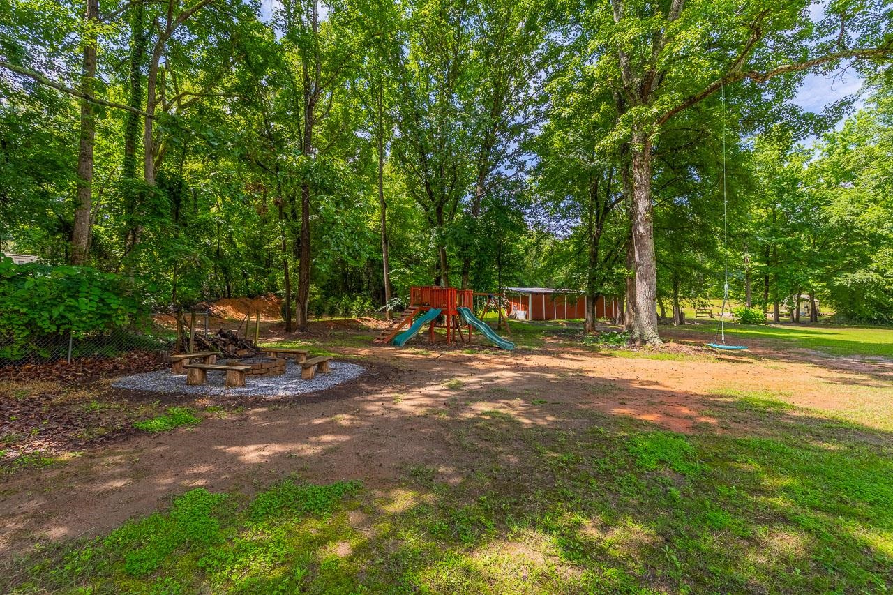 309 Evins Road Pauline, SC 29374 - Photo 4 of 35