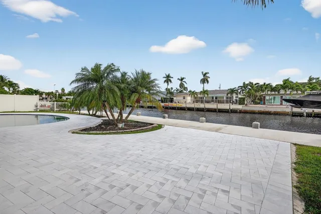 $2,200,000 | 2720 Northeast 59th Street, Fort Lauderdale, FL 33308