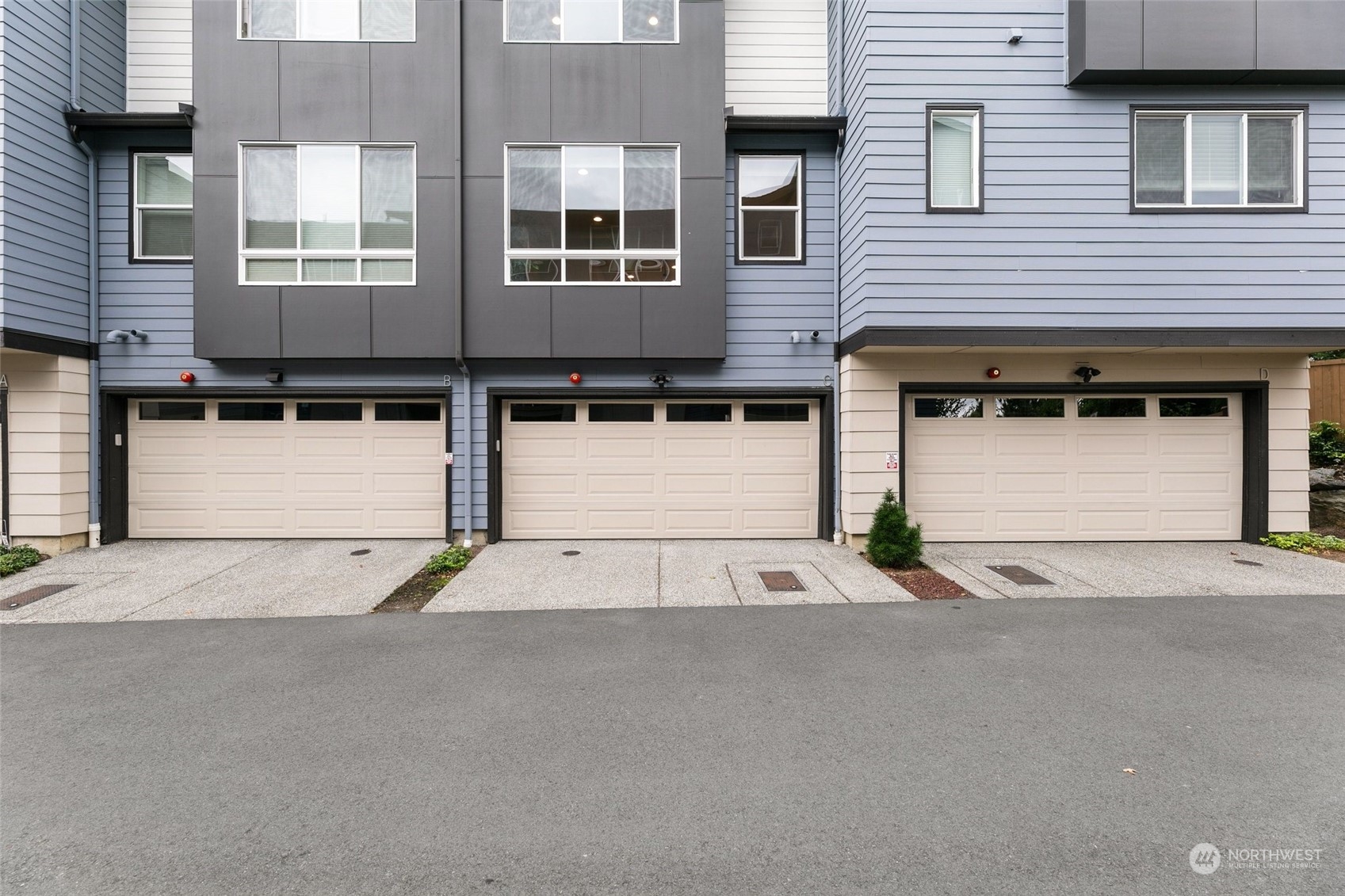 23626 5th Avenue Southeast, Unit C Bothell, WA 98021 - Photo 35 of 39 a house view with a outdoor space