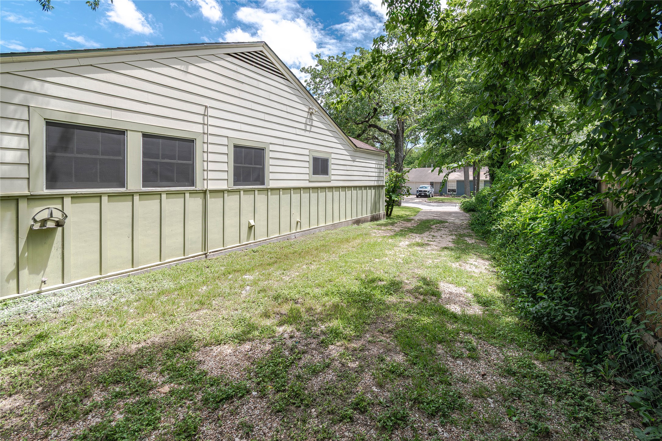 1202 Norwood Road Austin, TX 78722 - Photo 37 of 37