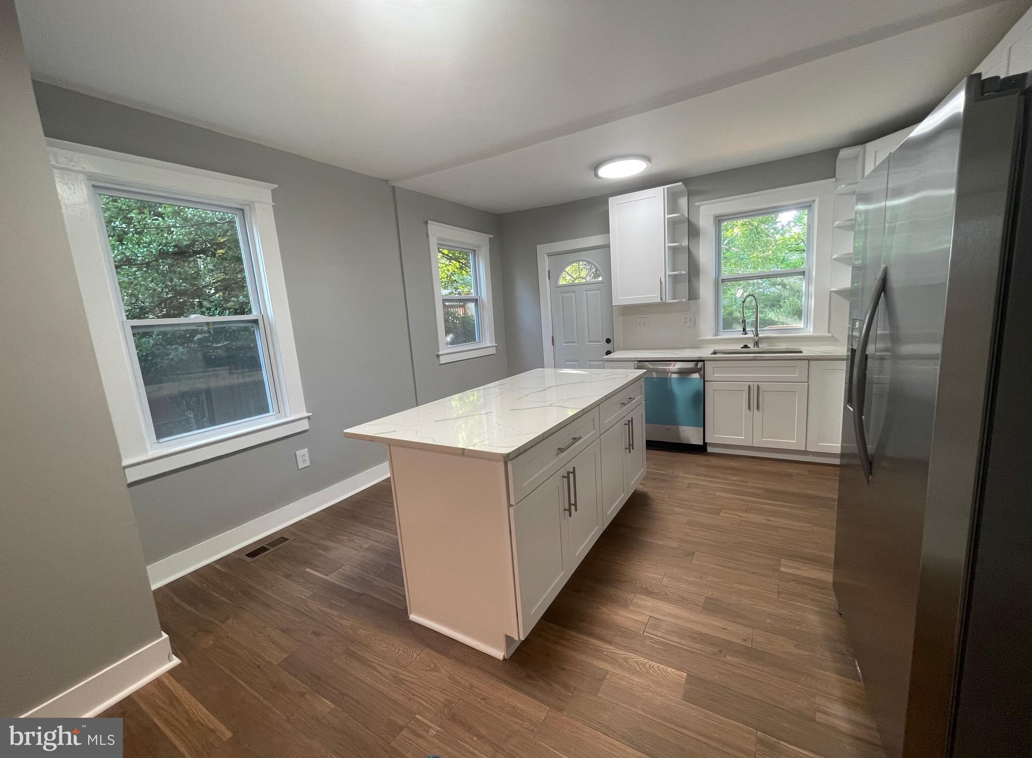 416 Walcott Road Baltimore, MD 21206 - Photo 7 of 37