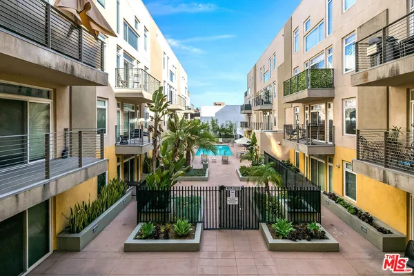 $3,800 | 250 North 1st Street, Unit 436, Burbank, CA 91502