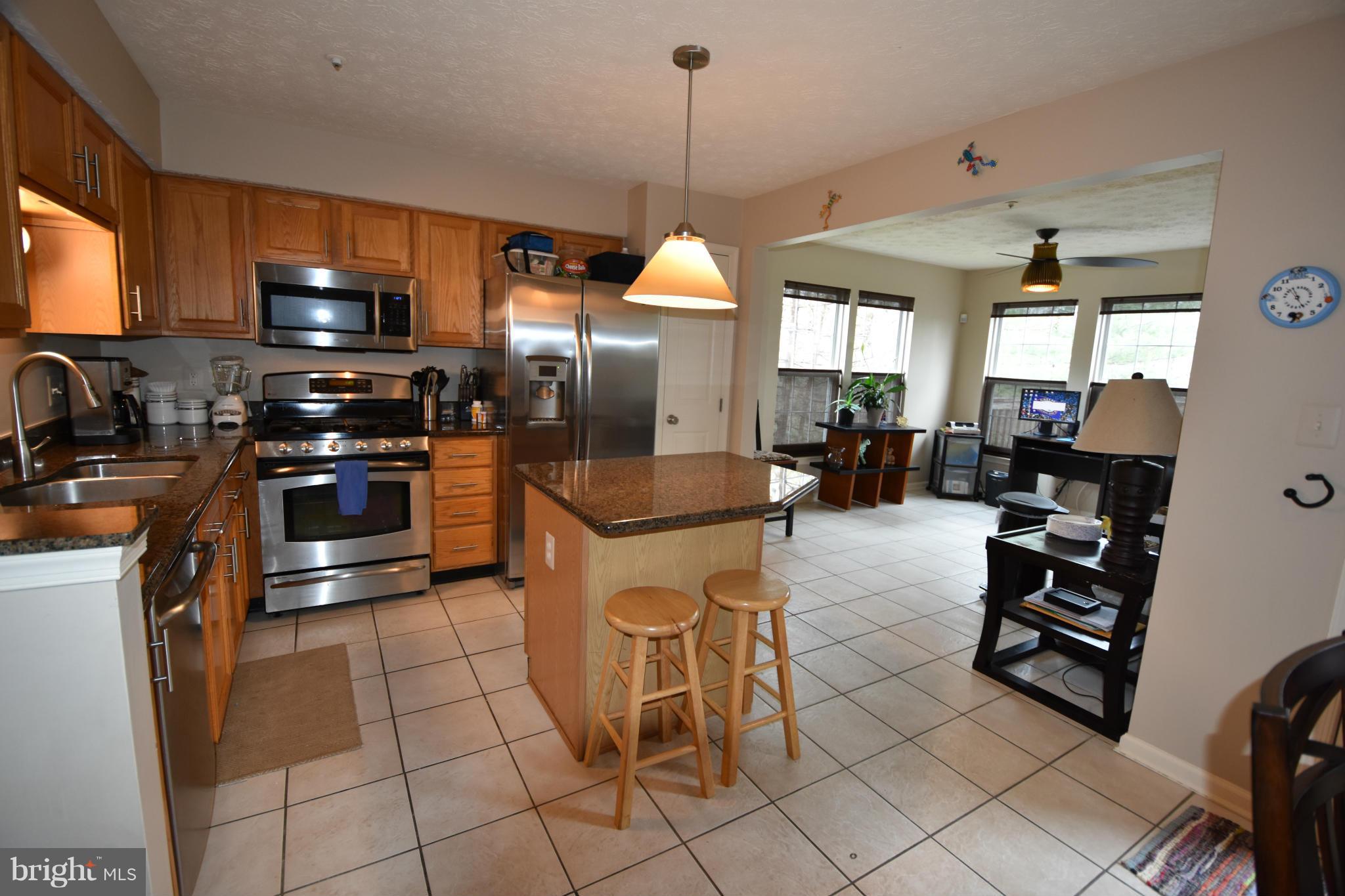 2646 Summers Ridge Drive Odenton, MD 21113 - Photo 3 of 30 Kitchen with granite