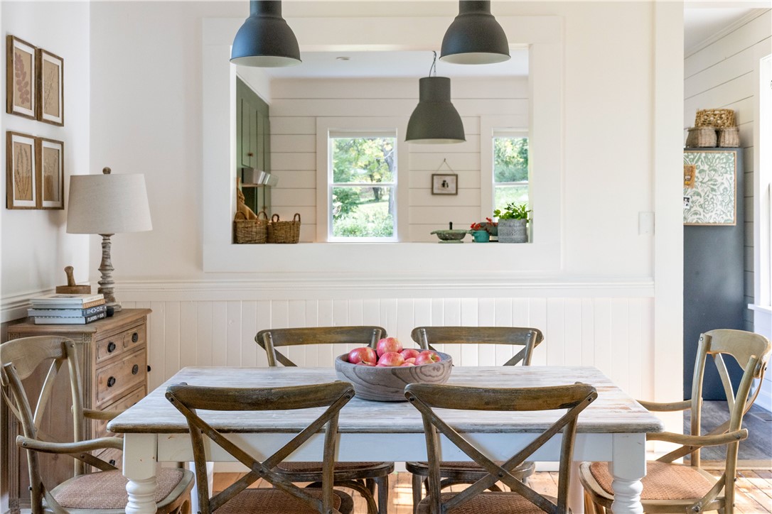 5758 West Henrietta Road Henrietta, NY 14586 - Photo 15 of 42 dining