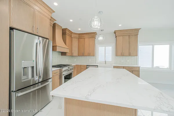 $1,499,999 | 435 Brighton Street | Tottenville