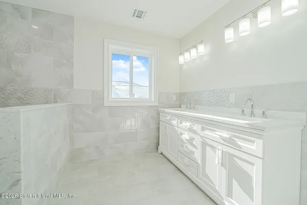 $1,499,999 | 435 Brighton Street | Tottenville