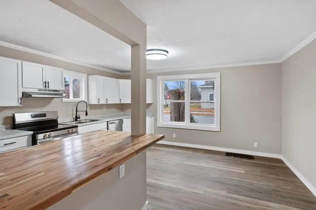 $154,900 | 1791 Strongs Avenue, Stevens Point, WI 54481