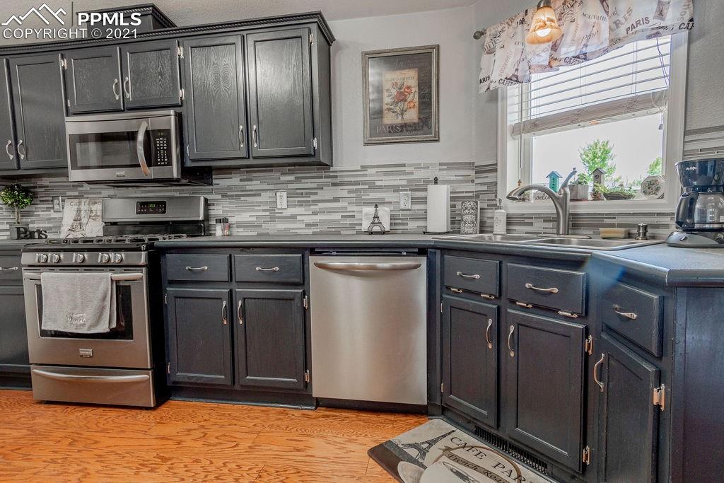 4648 Pika Point Colorado Springs, CO 80922 - Photo 7 of 31