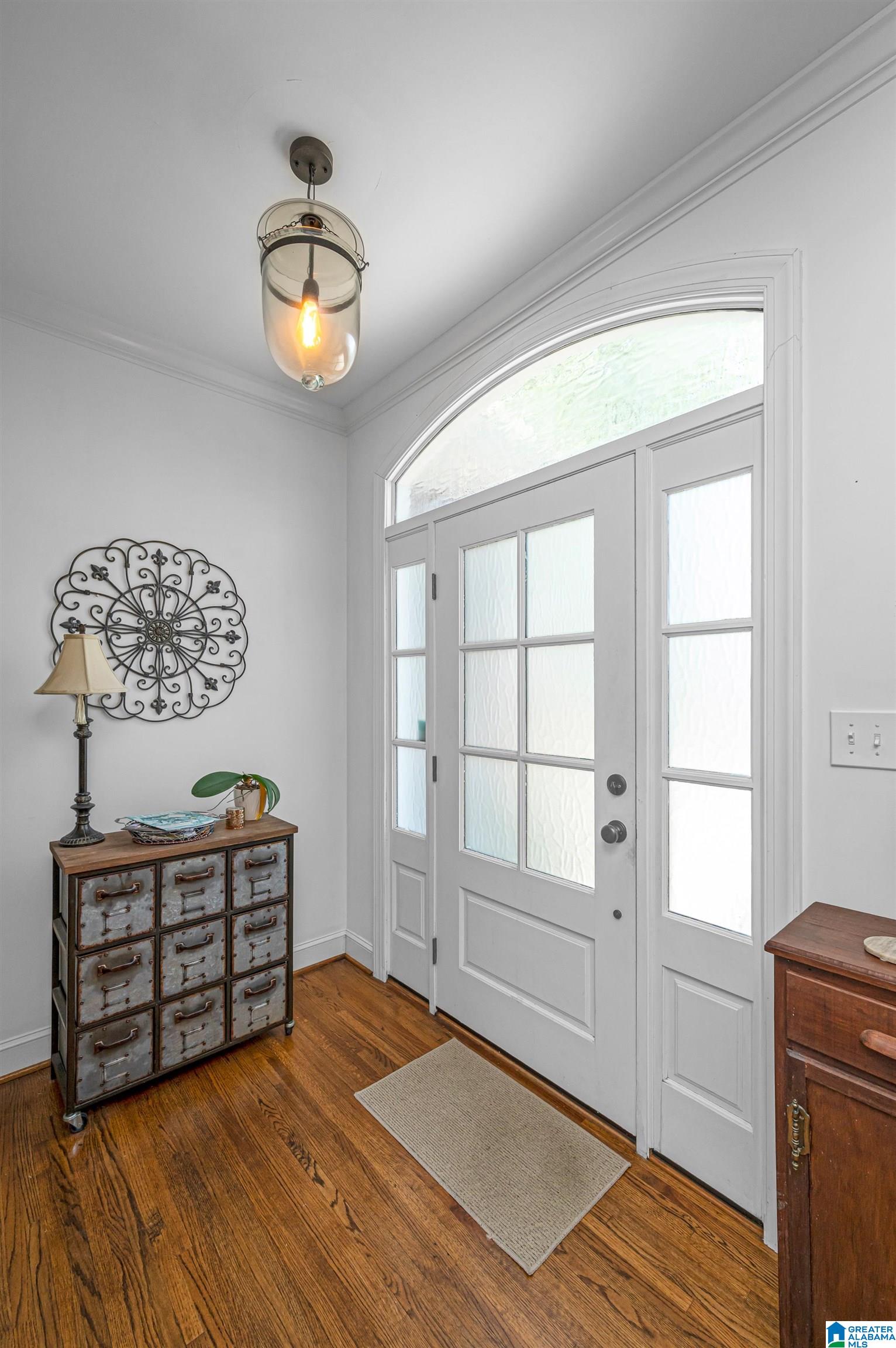427 Conroy Circle Sterrett, AL 35147 - Photo 3 of 31
