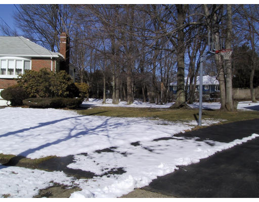 43 Levbert Road Newton, MA 02459 - Photo 4 of 12