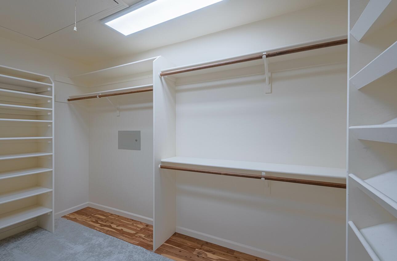 4055 Sunset Lane Pebble Beach, CA 93953 - Photo 19 of 23 a view of an empty room