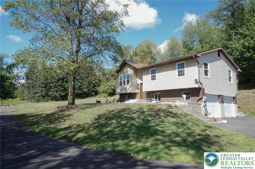 411 Golf Road Tamaqua, PA 18252 - Photo 7 of 76 Gallery Image 7