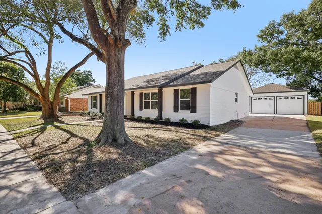 $3,000 | 15322 Torry Pines Road, Houston, TX 77062