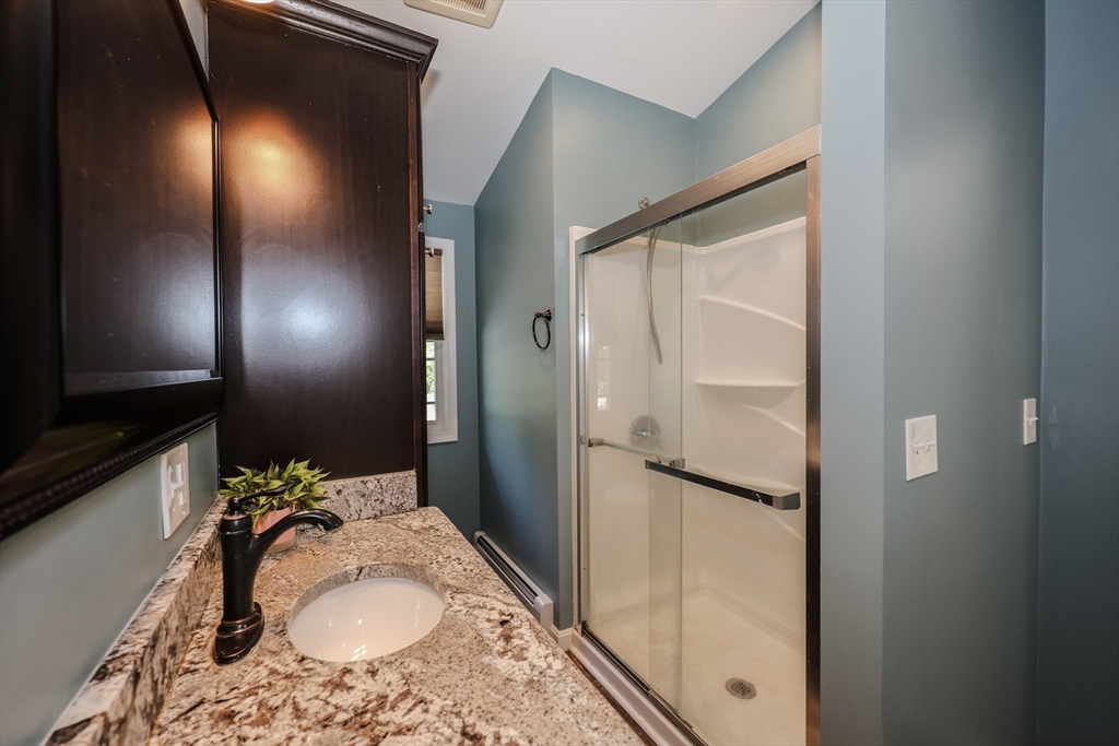 86 Meadowbrook Road Chelmsford, MA 01863 - Photo 11 of 41