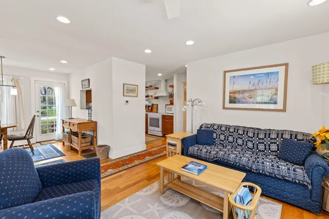 $1,970,000 | 292 Stage Harbor Road, Chatham, MA 02633