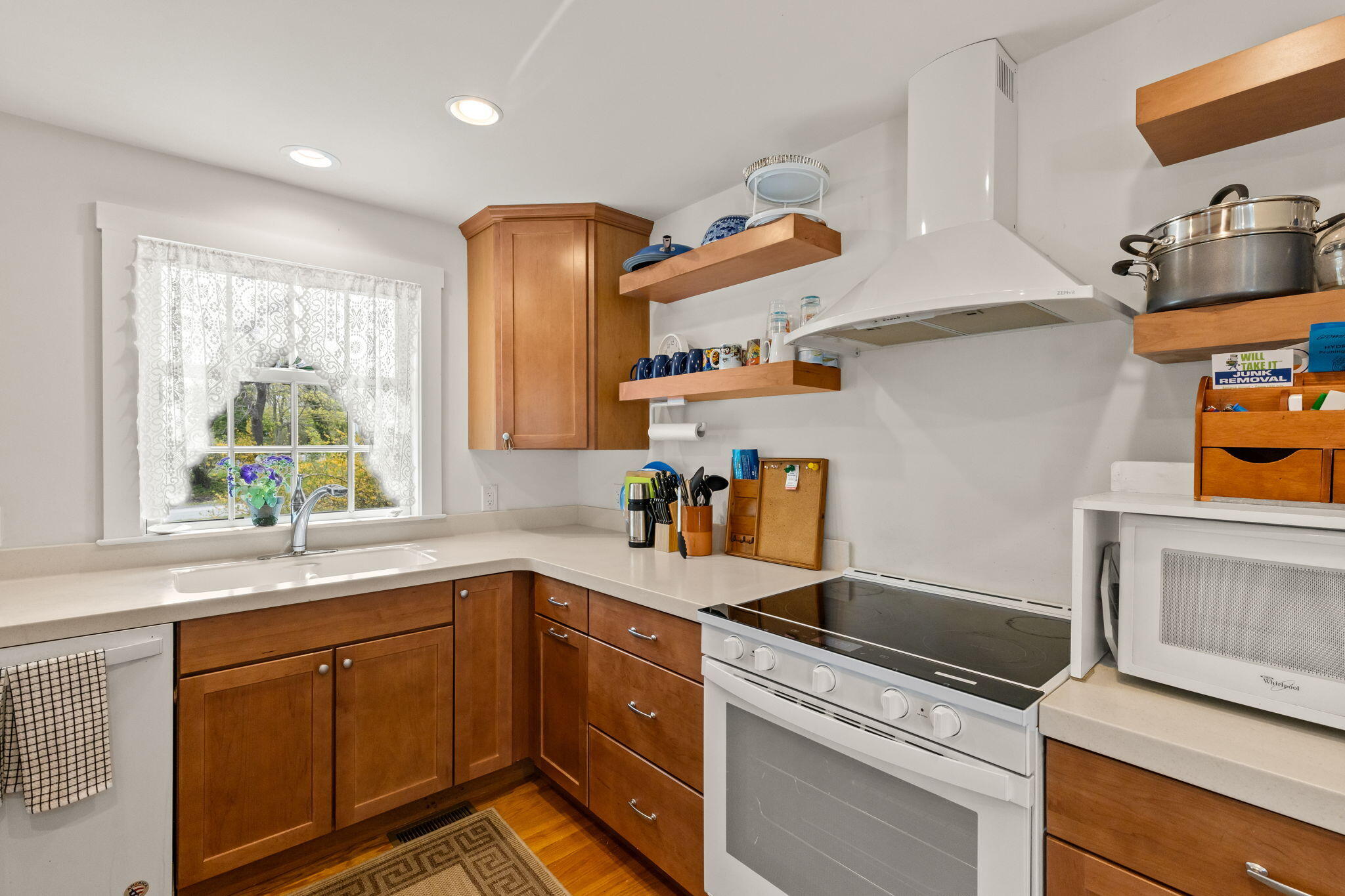 292 Stage Harbor Road Chatham, MA 02633 - Photo 13 of 29 16-web-or-mls-292-stage-harbor-rd