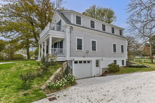$1,970,000 | 292 Stage Harbor Road, Chatham, MA 02633
