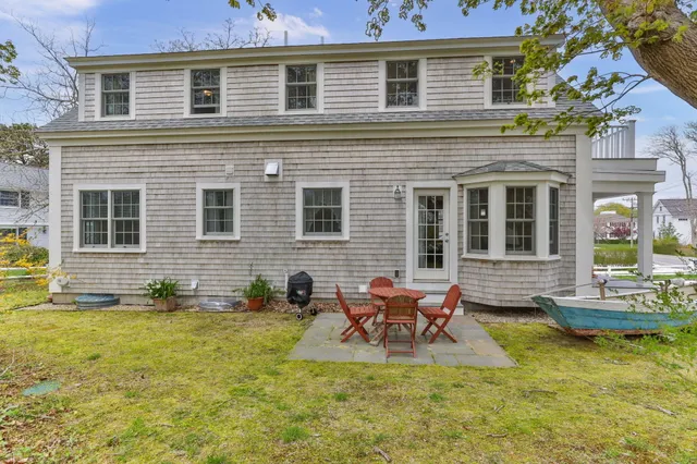 $1,970,000 | 292 Stage Harbor Road, Chatham, MA 02633