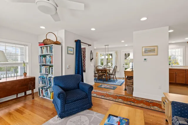 $1,970,000 | 292 Stage Harbor Road, Chatham, MA 02633