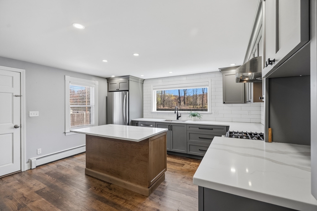 32 Harkaway Road, Unit 32 North Andover, MA 01845 - Photo 5 of 22 Gallery Image 5