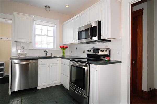 17 Edgehill Road Arlington, MA 02474 - Photo 8 of 22