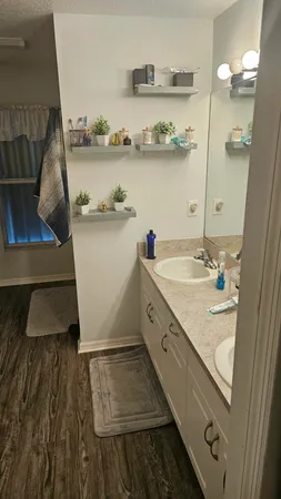 $2,500 | 9024 100th Court, Vero Beach, FL 32967