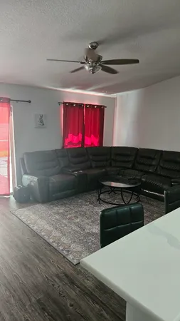 $2,500 | 9024 100th Court, Vero Beach, FL 32967