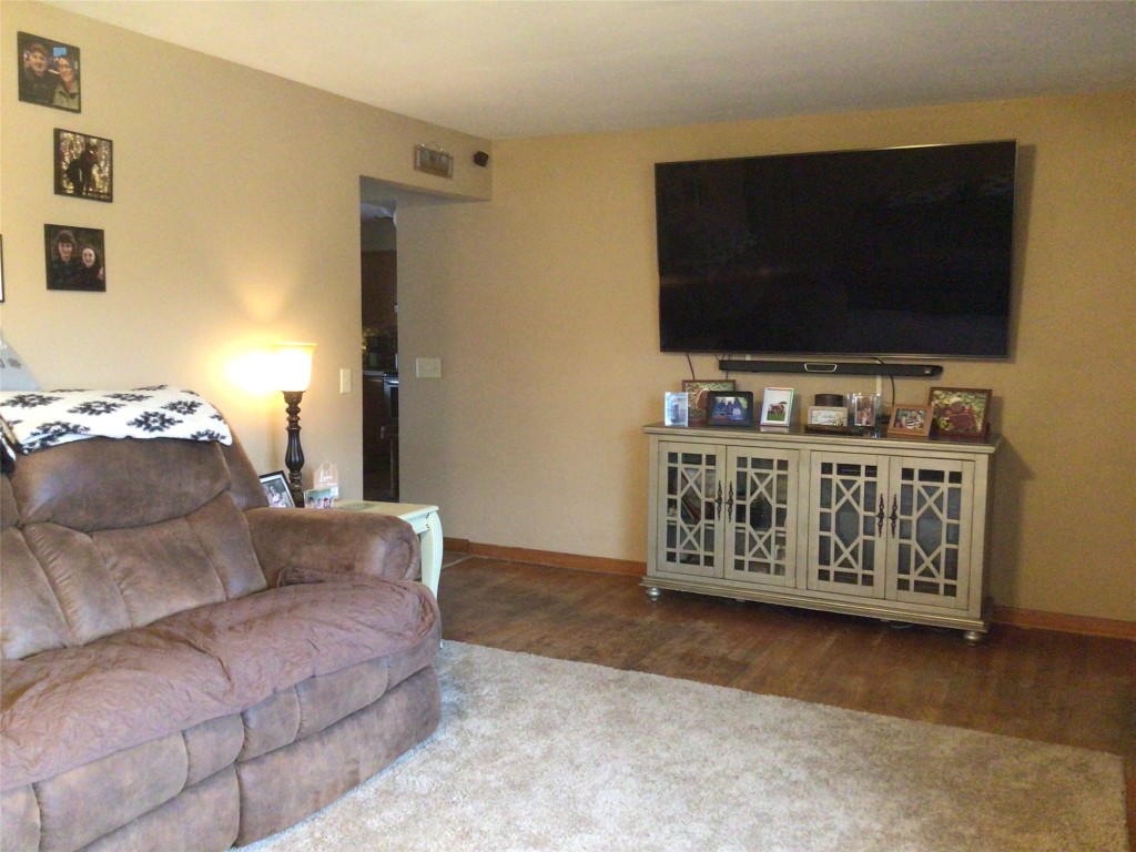 1227 Mead Road Binghamton, NY 13901 - Photo 10 of 26 Gallery Image 10