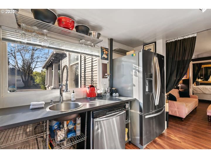 610 West Fourth Plain Boulevard, Unit A Vancouver, WA 98660 - Photo 11 of 40