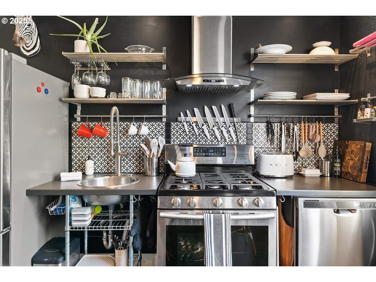 610 West Fourth Plain Boulevard, Unit A Vancouver, WA 98660 - Photo 23 of 40