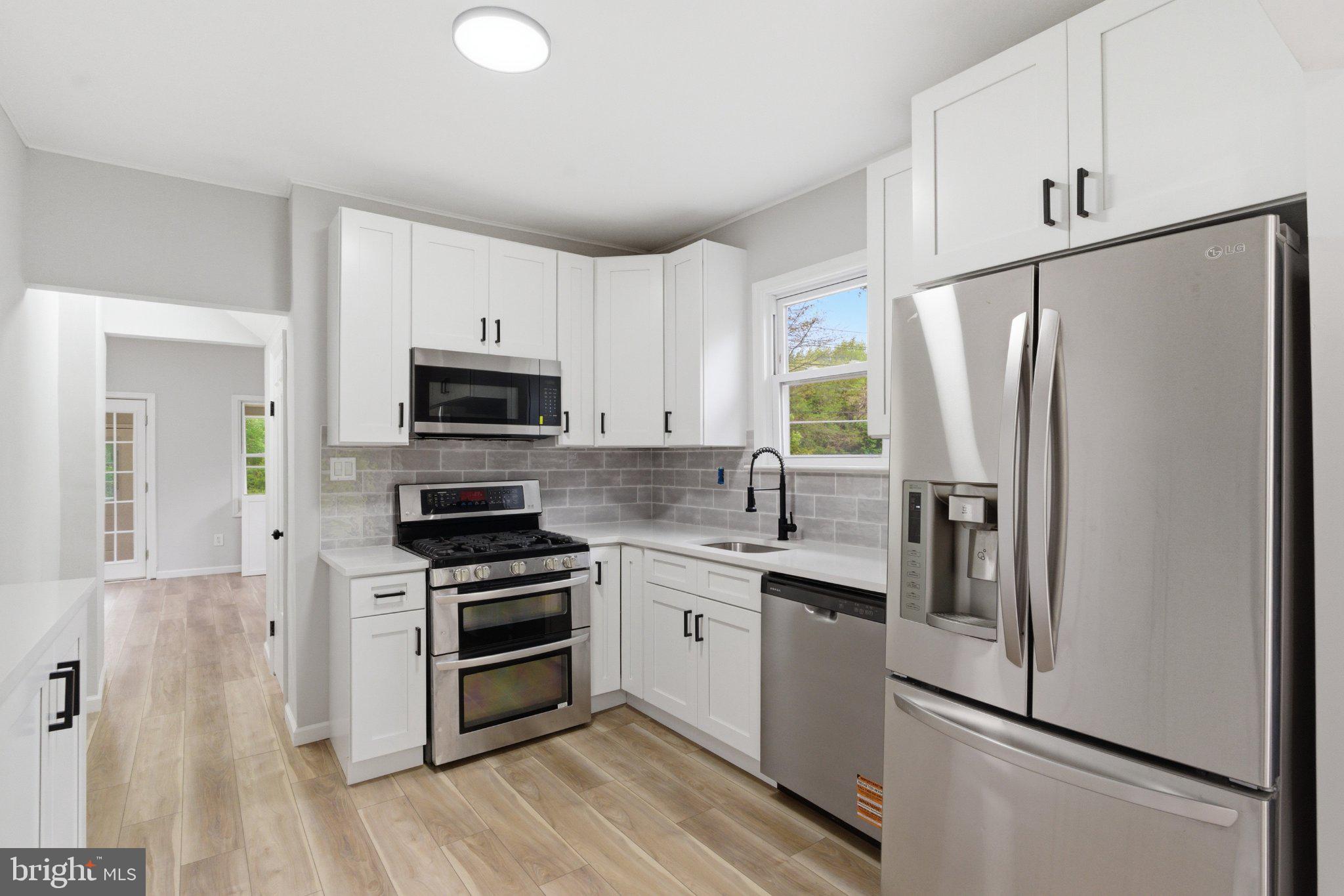 528 Davis Road Barrington, NJ 08007 - Photo 10 of 41 Modern kitchen with sleek finishes.