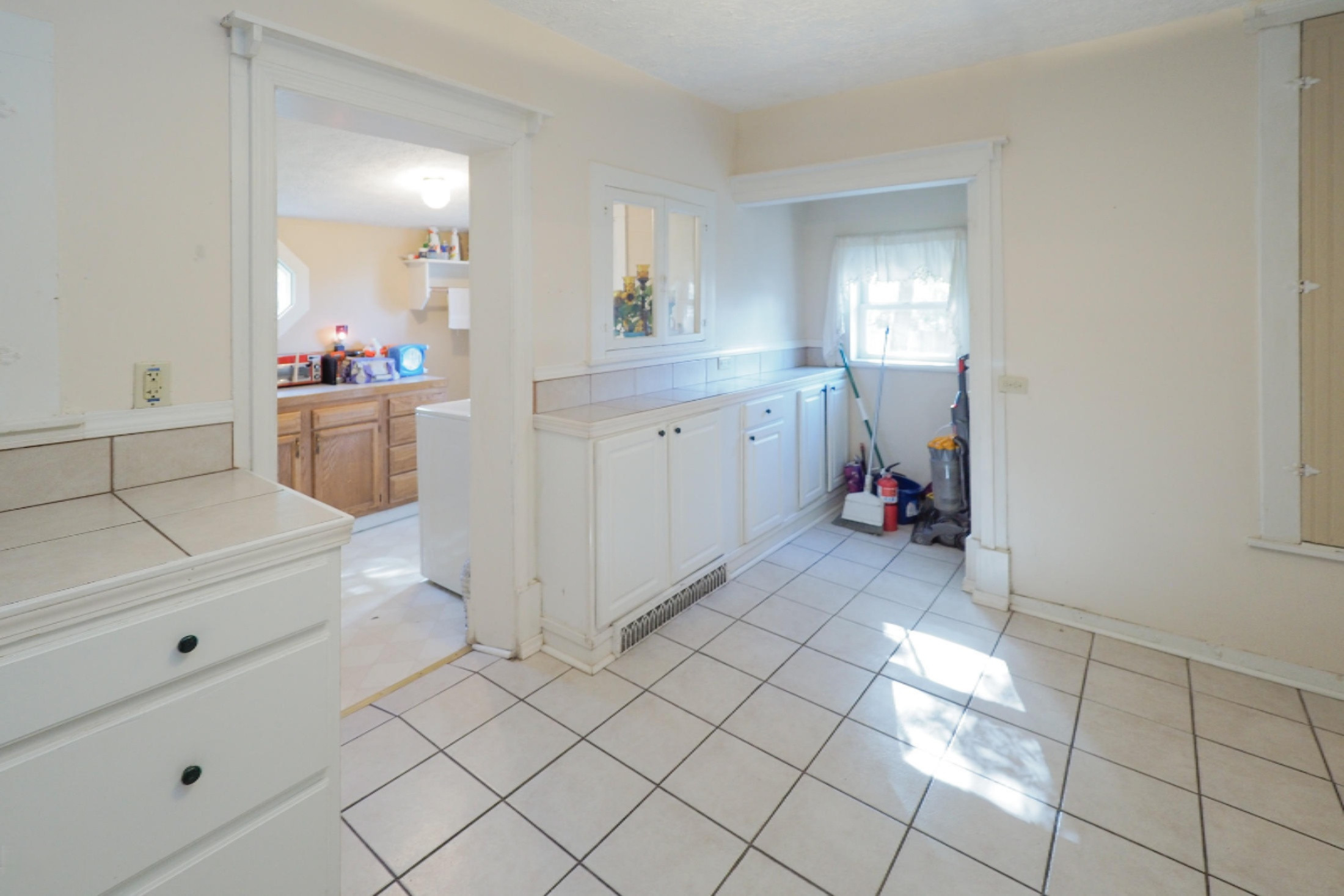 503 Oak Street Three Rivers, MI 49093 - Photo 8 of 18 503 Oak St-109
