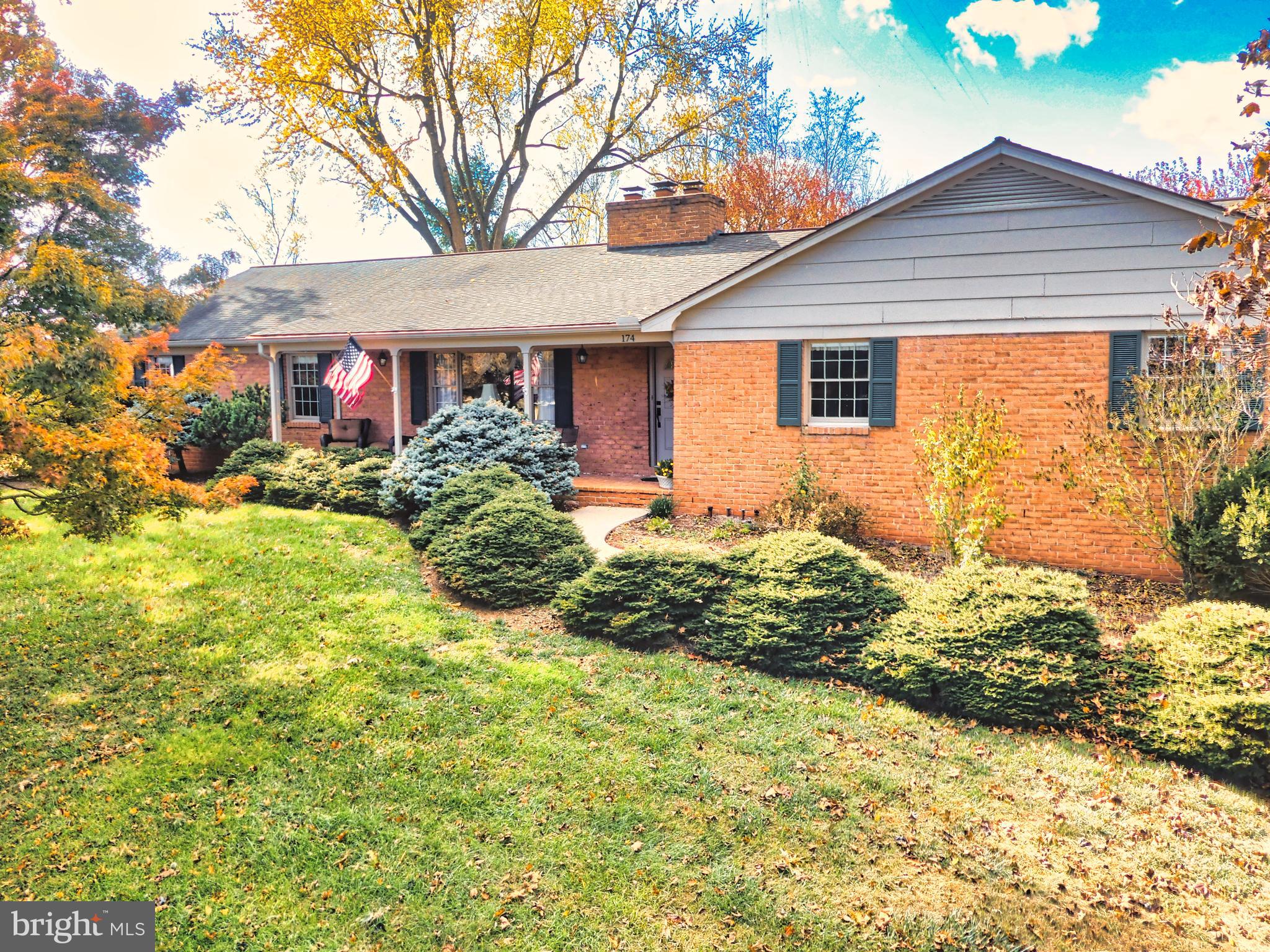 174 Rorrer Circle Harrisonburg, VA 22801 - Photo 51 of 52 a front view of a house with garden