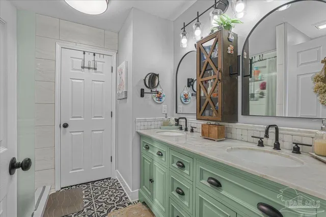 $369,000 | 3364 North Simmons Road, Jay, FL 32565