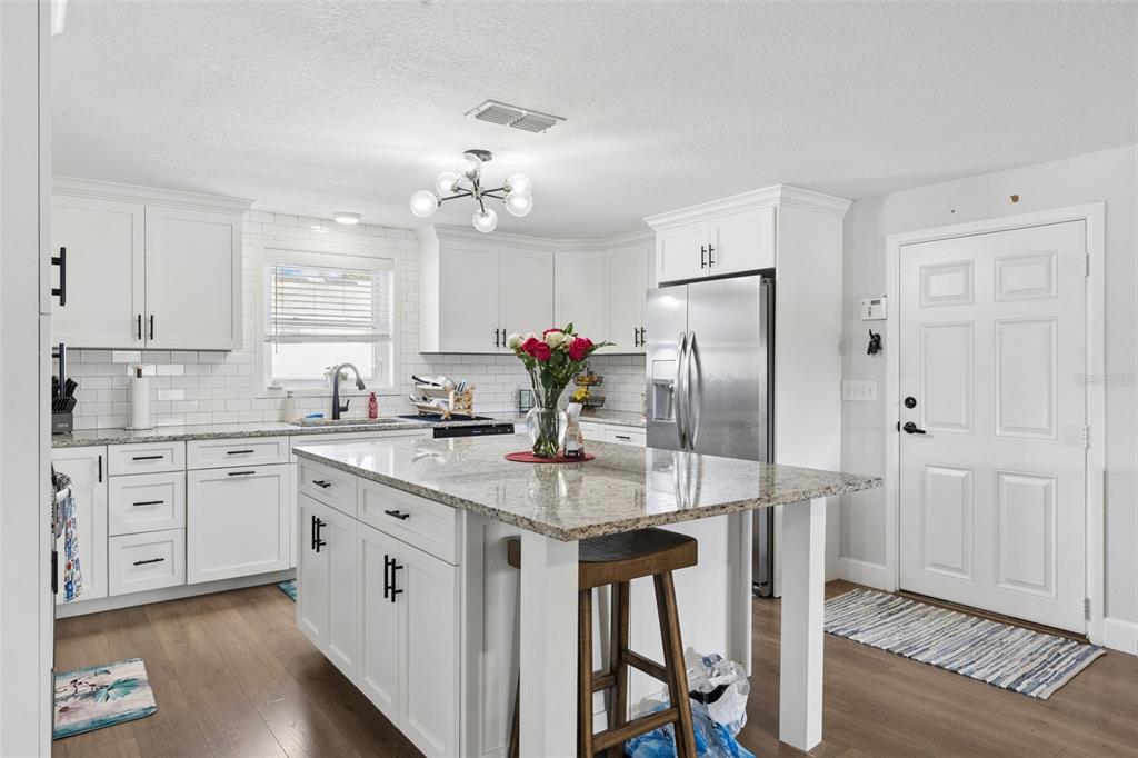 273 Avalon Road Winter Garden, FL 34787 - Photo 5 of 32