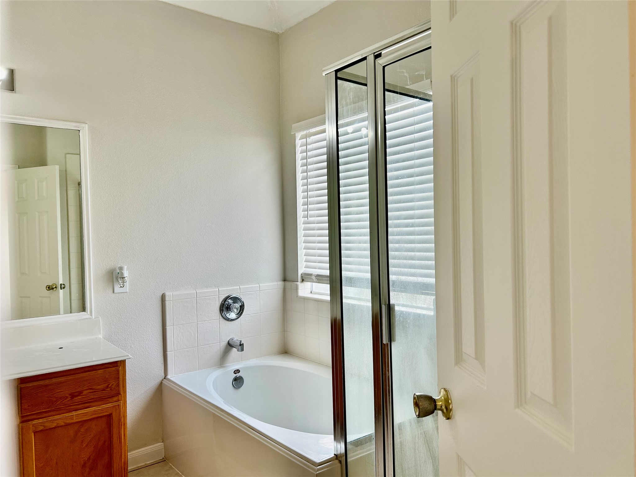 1918 Riane Lane Houston, TX 77049 - Photo 8 of 8