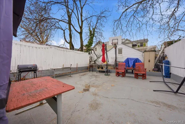 $875,000 | 326 Underhill Avenue | Harding Park