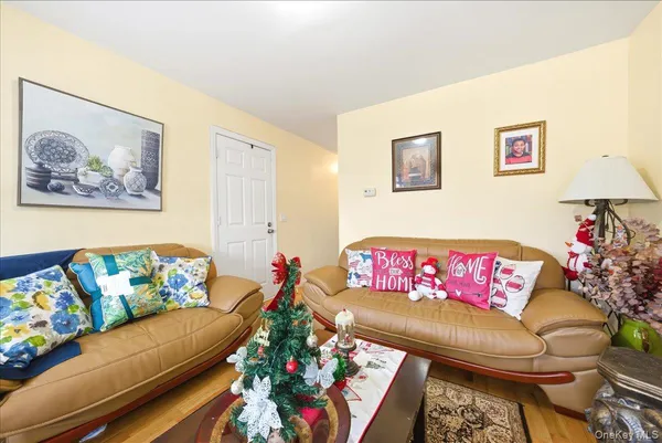 $875,000 | 326 Underhill Avenue | Harding Park