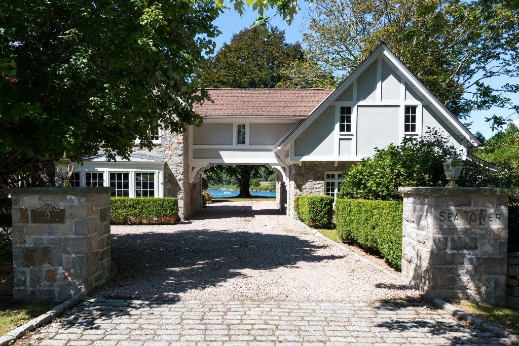 93 Donizetti Road Westerly, RI 02891 - Photo 2 of 30