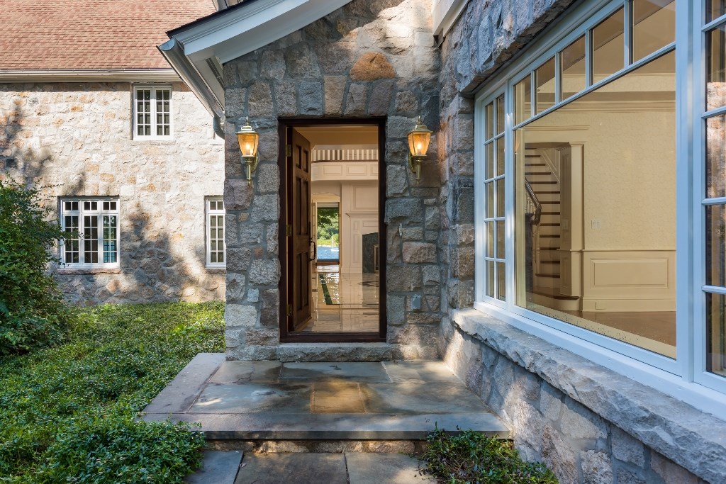 93 Donizetti Road Westerly, RI 02891 - Photo 10 of 30