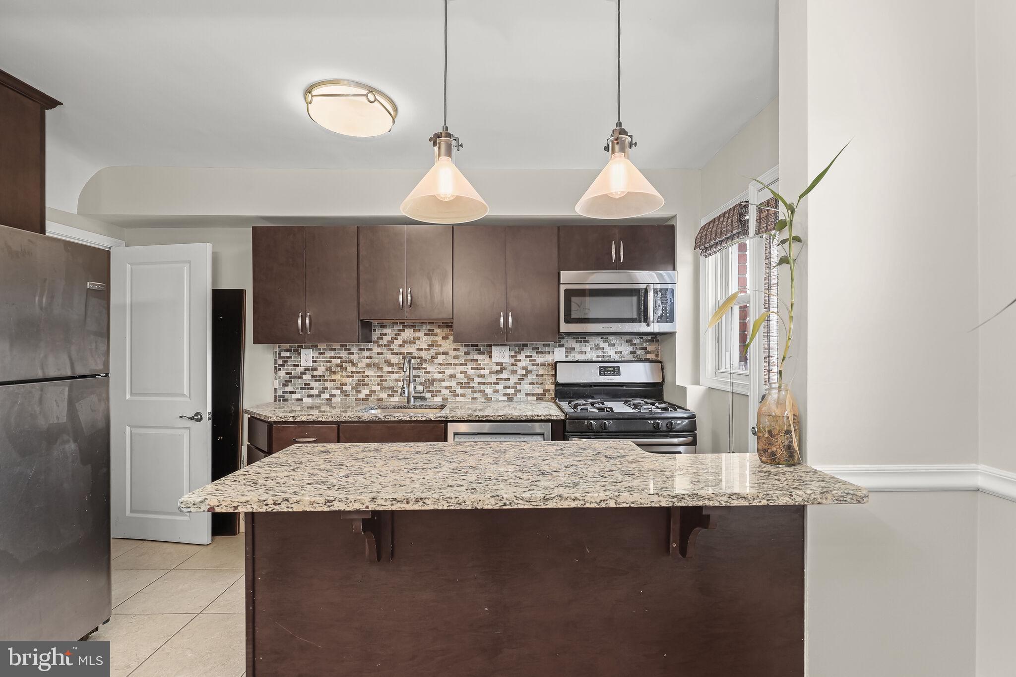 2812 Moorgate Road Dundalk, MD 21222 - Photo 17 of 63 Kitchen
