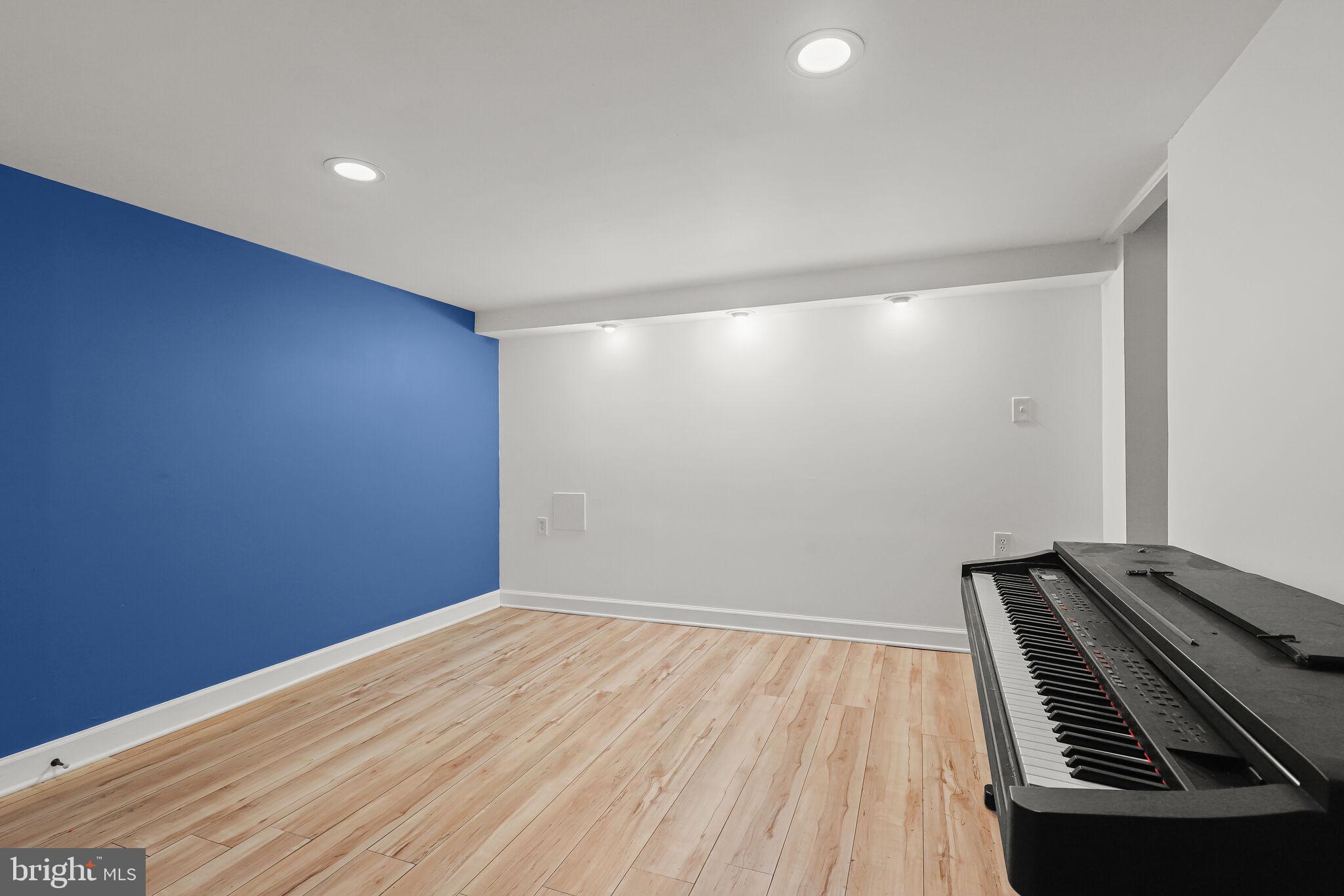 2812 Moorgate Road Dundalk, MD 21222 - Photo 35 of 63 Recreation Room