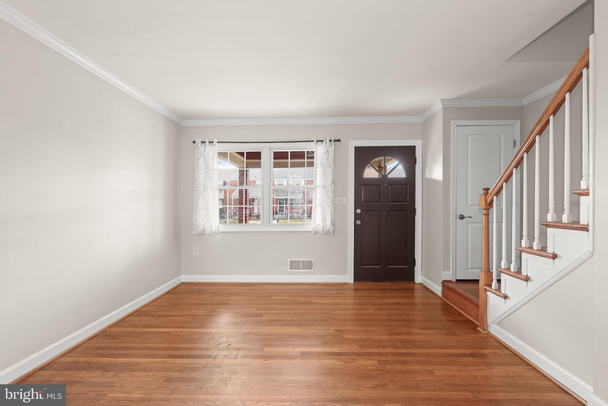 2812 Moorgate Road Dundalk, MD 21222 - Photo 6 of 63 Living Room