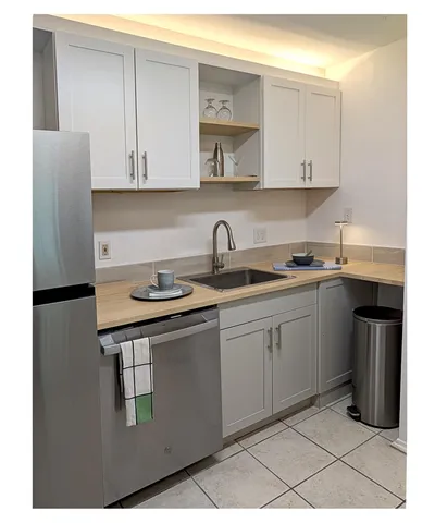 $112,000 | 2020 Continental Avenue, Unit 205, Tallahassee, FL 32304