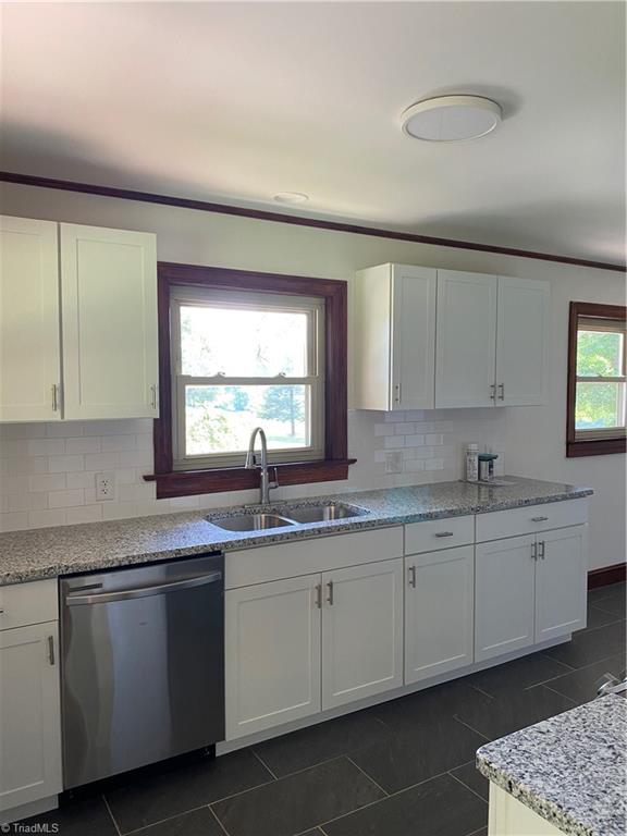 1306 Greenhill Road Mount Airy, NC 27030 - Photo 3 of 9 Gallery Image 3