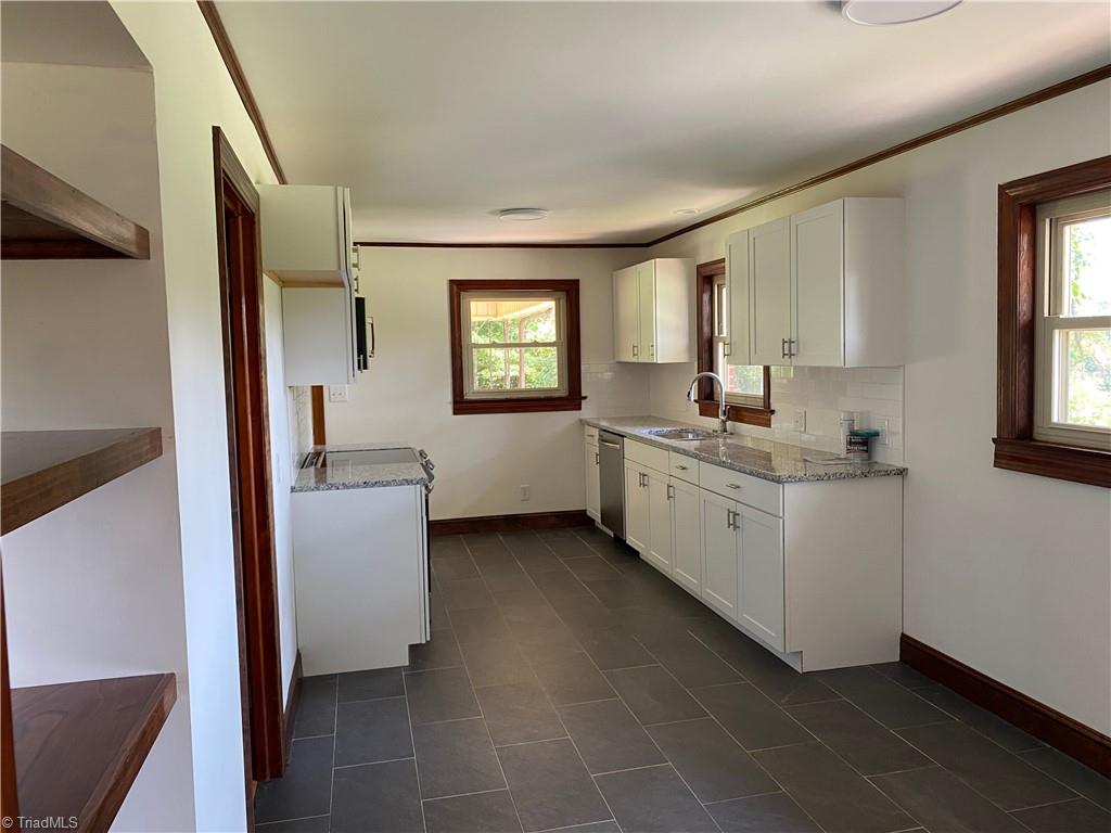 1306 Greenhill Road Mount Airy, NC 27030 - Photo 4 of 9 Gallery Image 4