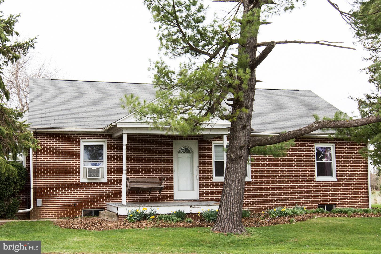 1015 Graystone Road Manheim, PA 17545 - Photo 7 of 42